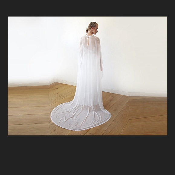 Chiffon Mesh Ivory Wedding Veil Cape with train - Picture 4 of 16